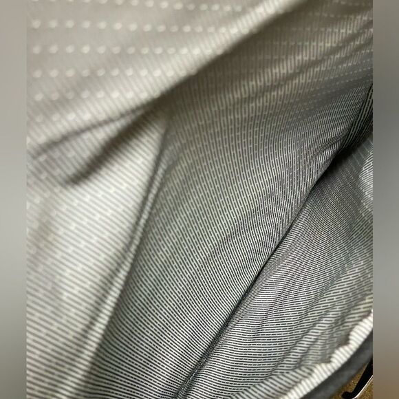 Brenthaven Collins Collection Vertical Charcoal Crossbody Messenger Bag - Picture 11 of 16